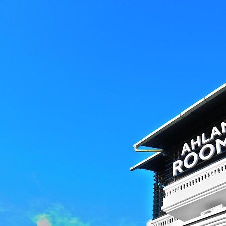 Ahlan Luxury Rooms Kochi Exteriör bild